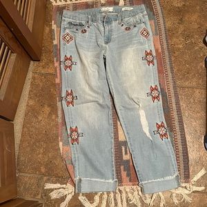 Jessica Simpson Aztec embroidered boyfriend style jeans Sz 29